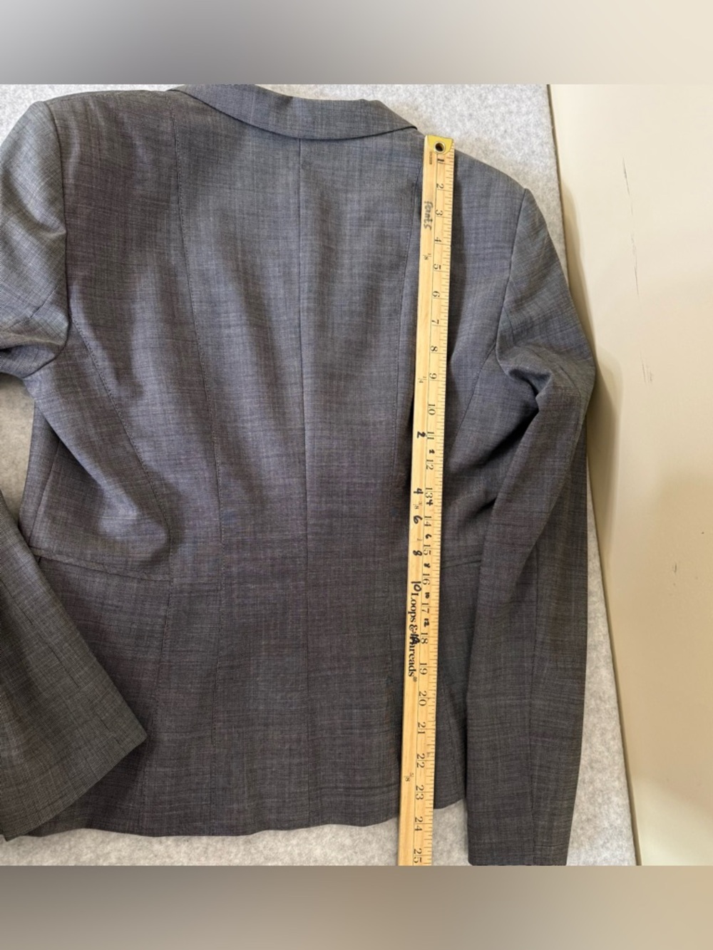 HUGO BOSS SLIM-FIT BLAZER IN 99% VIRGIN WOOL size 8 - Picture 14 of 17